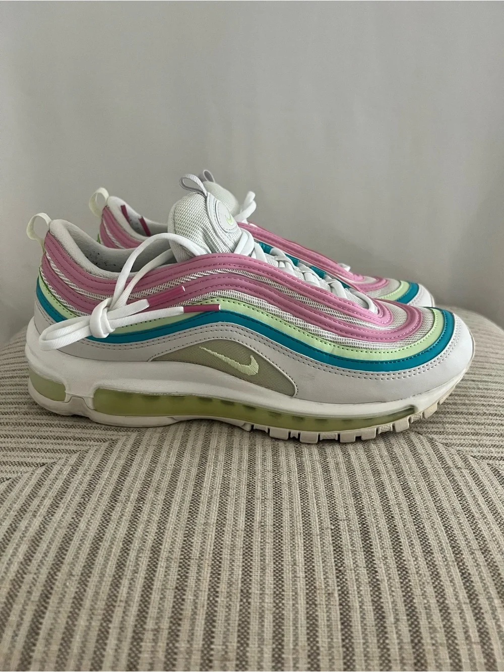 Nike women’s air